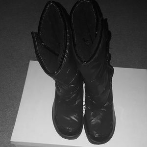 Coach snow boots